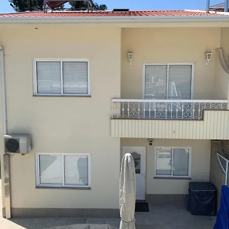 Casa De Ferias * Alfena