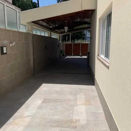 Casa De Ferias * Alfena