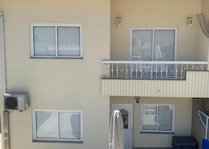 Casa De Ferias * Alfena